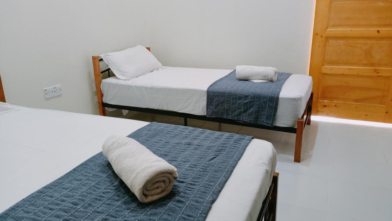 Zainab Cottage 파시르푸테 외부 사진